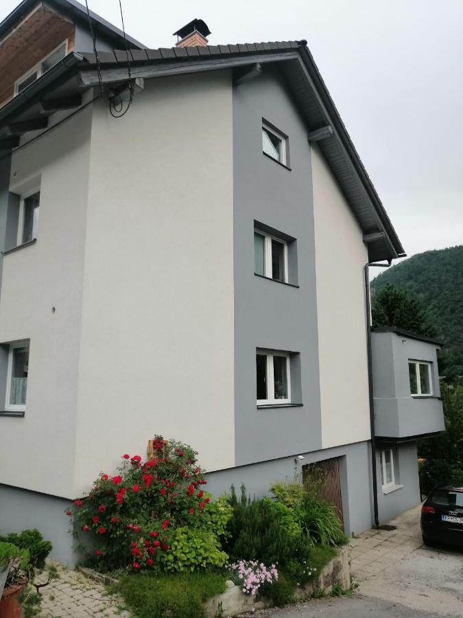 Apartma Zeus Jesenice Eksteriør billede